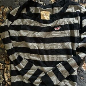 HOLLISTER Sweater